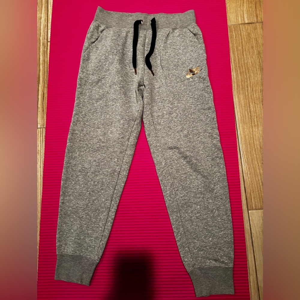 Girls Nike Sweatpants (Size S)